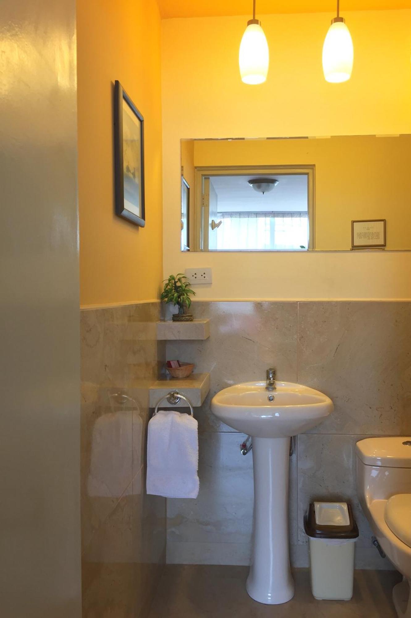 Kanata Properties Lima Luaran gambar